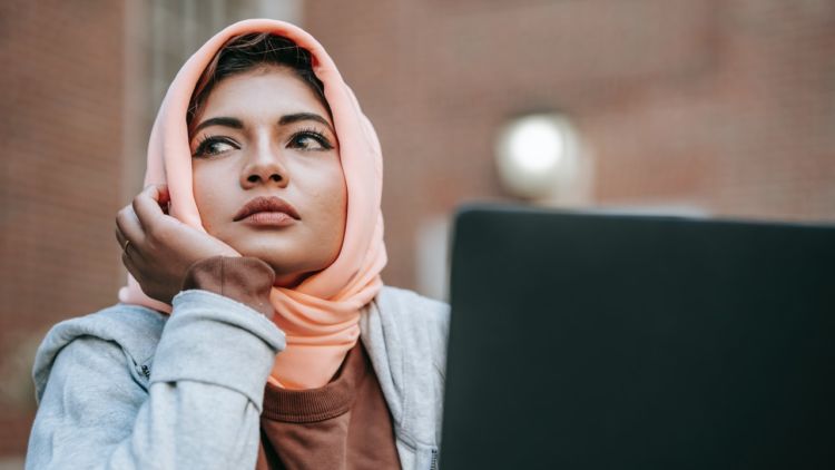 Stop Merasa Paling Hebat! Yang Lain Juga Bisa, Cuma Belum Punya Kesempatan Aja