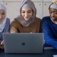 Perbedaan Jilbab dan Khimar dalam Islam