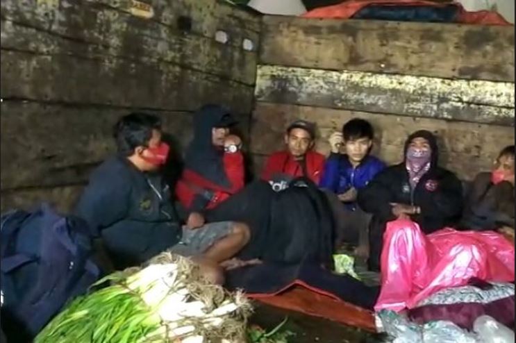 Meski Dilarang, ini 1001 Cara Pemudik Kelabui Petugas Biar Lolos Pemeriksaan. Ada Aja Akalnya~
