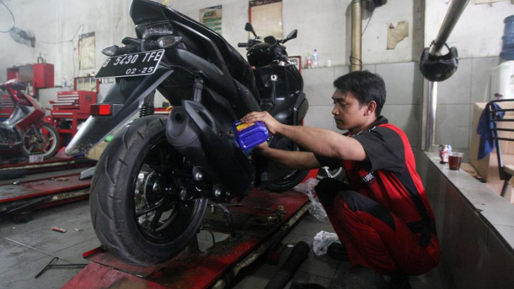 Cobaan Saat Servis Motor di Bengkel Resmi. Ada yang Pernah Ngerasain? 12 Cobaan Saat Servis Motor di Bengkel Resmi. Ada yang Pernah Ngerasain?