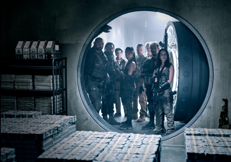 Review Film Army of The Dead: Kisah Gabungan Perampokan dan Zombie yang Ringan dan Menghibur!