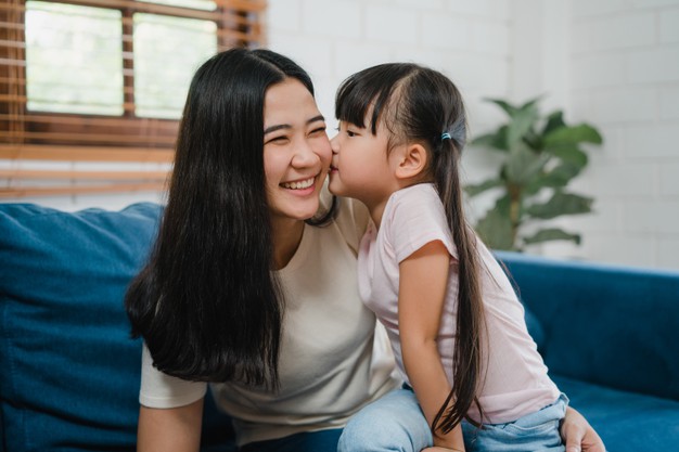 Sepele Sih, Tapi 7 Hal Ini Terbukti Membuat para Ibu Jadi Insecure. Hati-Hati!