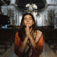 Cinta Itu Anugerah Jangan Sampai Salah Langkah
