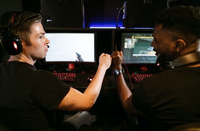 Jangan Pandang Gamers Sebelah Mata, Gamers Juga Dapat Berprestasi!