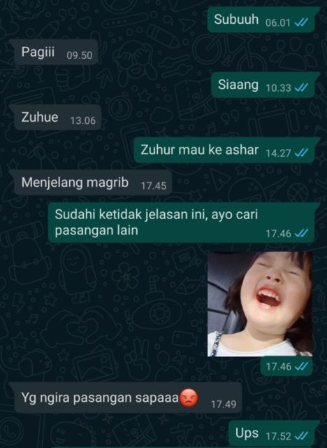 10 Bukti Bahwa Mencari Cinta Nggak Pernah Semudah itu. Kita Semua Pernah Jadi Badut pada Masanya :(