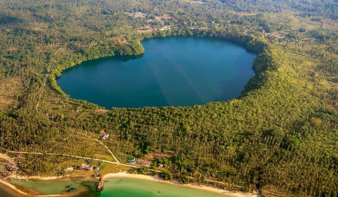 5 Danau Indah Berbentuk Hati yang Ada di Kawasan Asia, Indonesia Juga Punya Loh