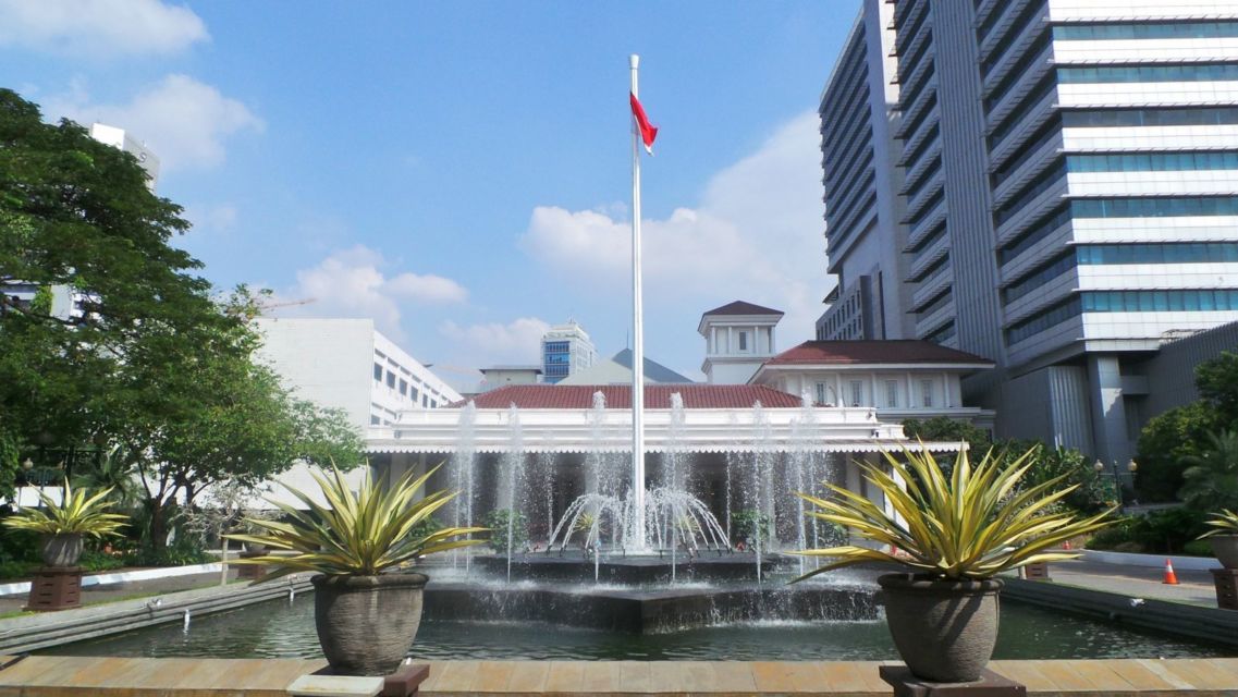 Influencer Dapat 'Booster' Vaksin Ketiga Ramai Diperbincangkan, DPRD DKI Jakarta Buka Suara