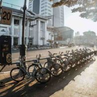 #DestinasiHipwee – 6 Kegiatan Berwisata Keliling Jalan Asia Afrika, Murah Tapi Memorable!