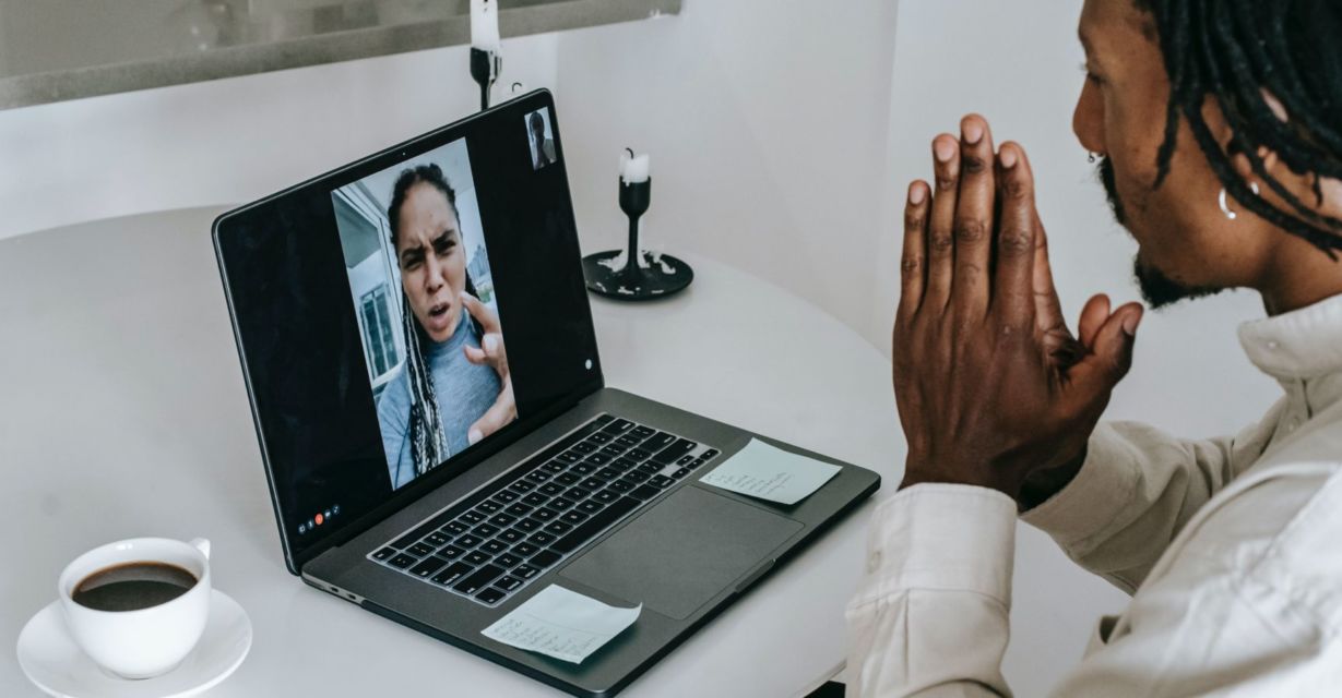7 Perjuangan LDM (Long Distance Marriage) yang Dirasakan para Istri. Nyata Adanya!