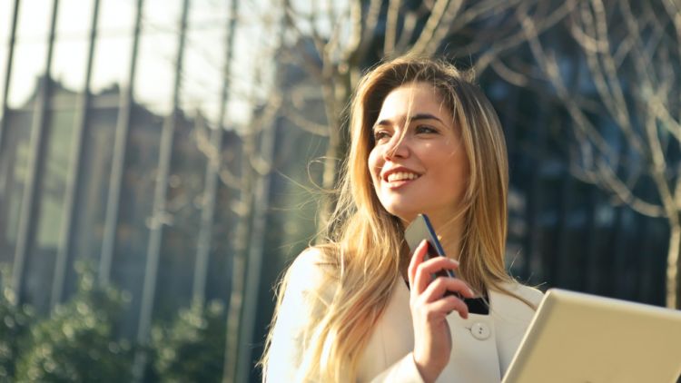 Kamu Terlahir sebagai Seorang Influencer Maka Jadilah Dirimu Sendiri dan Sebarkan Hal Baik