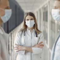Mana yang Jelas Harus dipercaya, Dokter yang Sudah Jelas Asal Usulnya, atau Dokter yang Sudah dicabut SRT nya? 