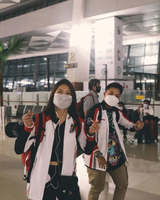 Kepoin 5 Gaya Fesyen Duo Jawara, Greysia Polii-Apriyani Rahayu di Luar Lapangan. Kompak!