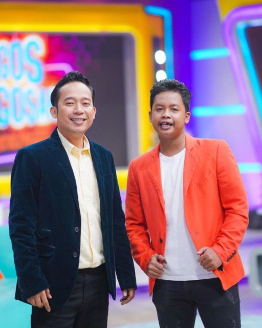 9 Seleb yang Dulunya Adalah Penonton Bayaran. Kini Punya Banyak Fans!
