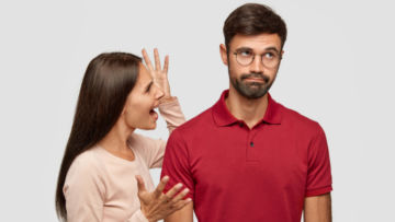 6 Trik Cerdas Hadapi Suami yang Hobinya Bilang “Terserah”. Komunikasi Aja Belum Cukup!