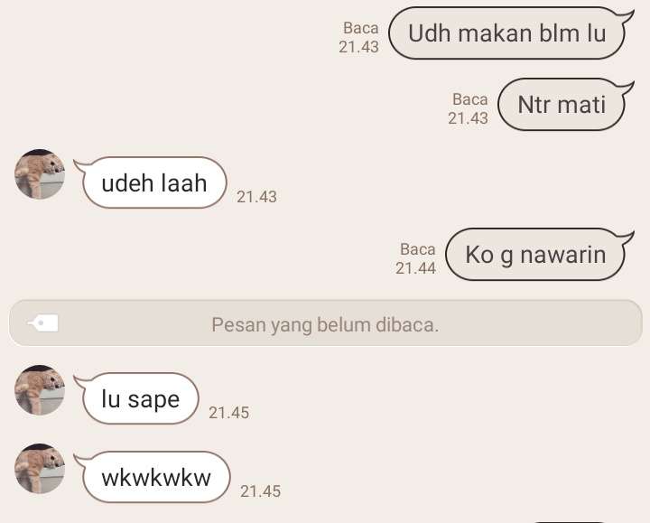 9 Pengalaman 'Ngebadut' Orang-Orang yang Cintanya Bertepuk Sebelah Tangan. Kasihan tapi Kocak Juga