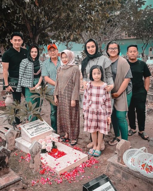 Peringati 1000 Hari Meninggalnya Dylan Sahara, Ifan Seventeen Ajak Citra Monica Ziarah