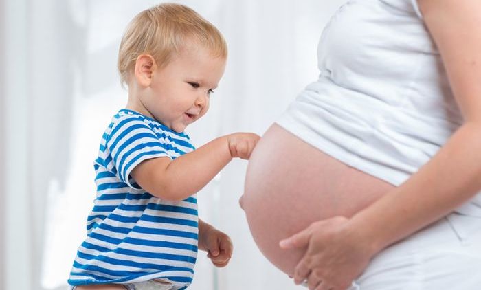 #KompetisiYoungMom-Memiliki 2 Anak Dengan Jarak Usia Berdekatan Membuatku Belajar Banyak Hal Dalam Kehidupan