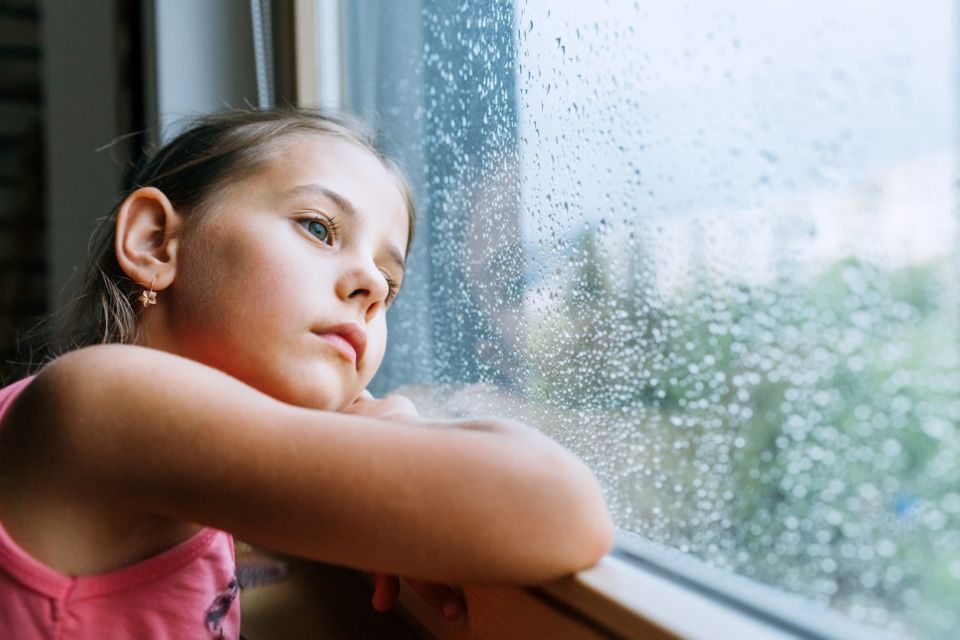 4 Bentuk Patah Hati Seorang Anak yang Sering Disepelekan Orang Tuanya
