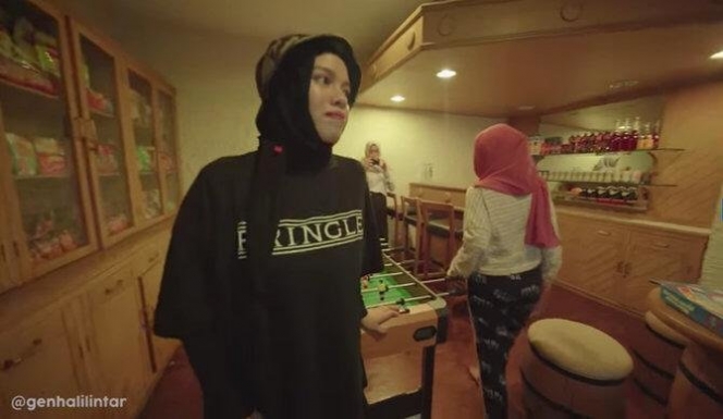 9 Potret Ruang Penyimpanan Makanan di Rumah Artis yang Curi Perhatian. Bak Minimarket Pribadi!
