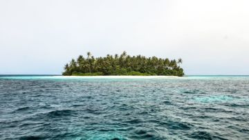 Nggak Melulu Eksotis Seperti Bayanganmu, 7 Pulau di Dunia Ini Berbahaya untuk Dikunjungi Wisatawan