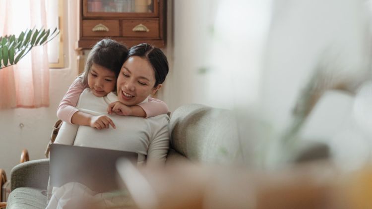 #KompetisiYoungMom-6 Tips Ampuh Agar Auto Tenang Jadi Working Mom di Era Pandemi