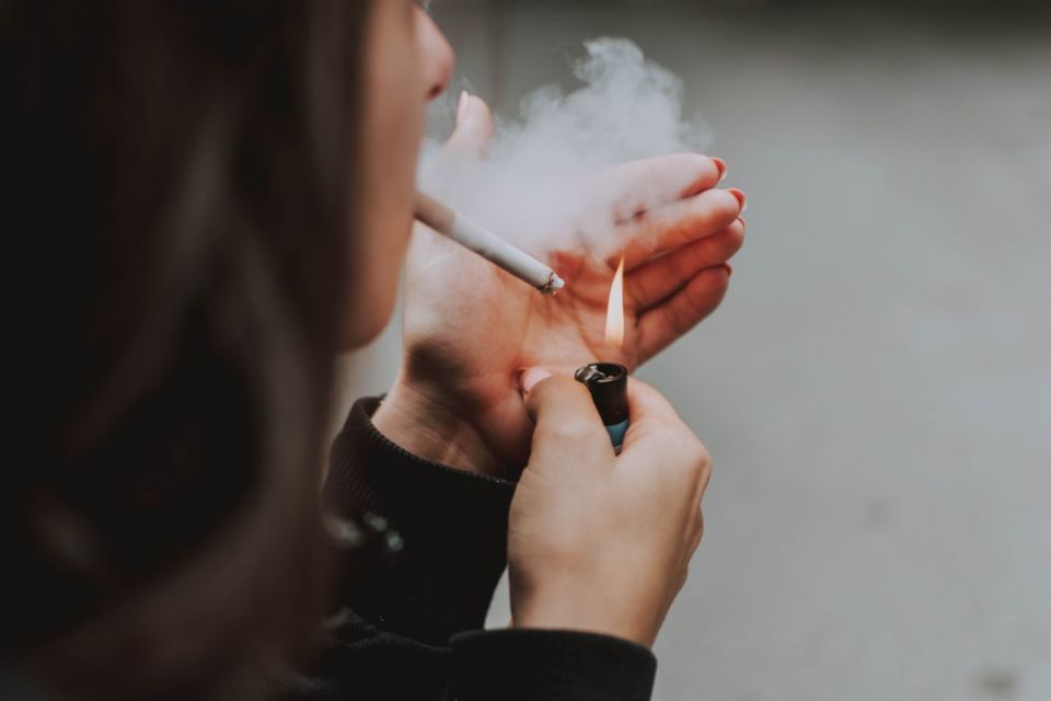 7 Kebiasaan Sepele ini Bisa Bikin Kulit Cepat Keriput. Hayo, Jangan Dilakukan ya!