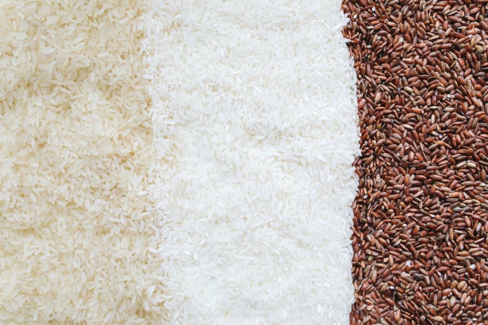 Perbedaan beras merah dan beras putih