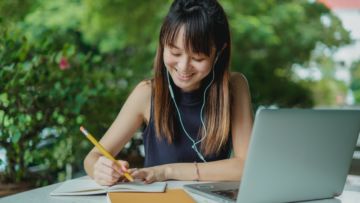 5 Laptop Terbaik untuk Bekerja dan Belajar di Rumah, Yuk Simak Selengkapnya!