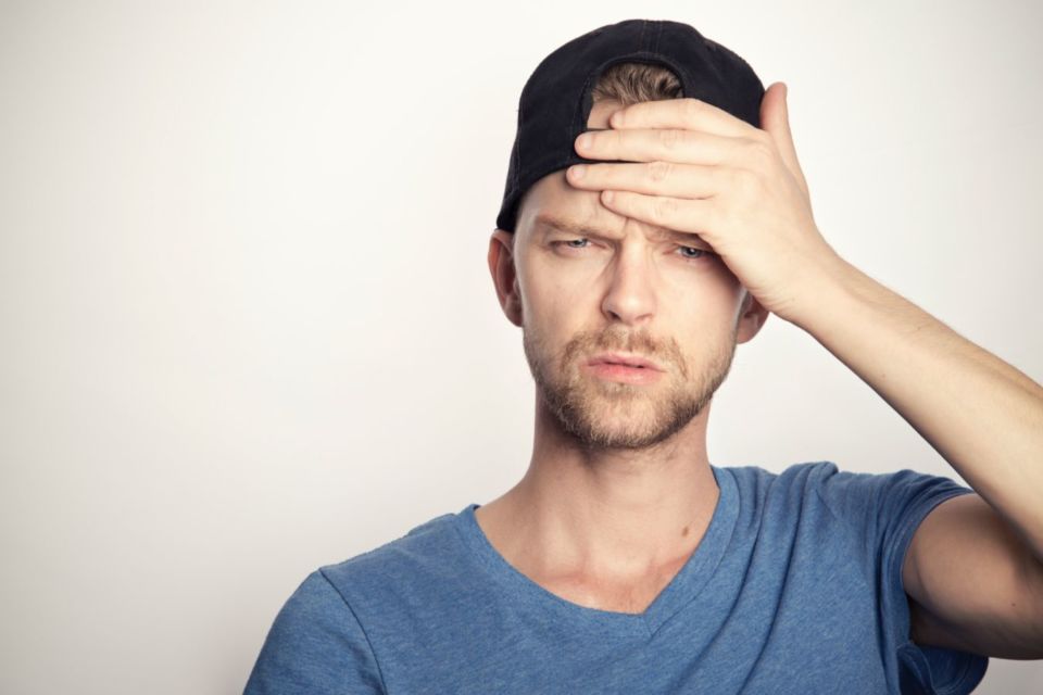 7 Manfaat Minum Air Putih Sebelum Tidur untuk Diet Hingga Kecantikan