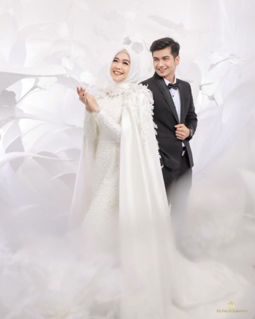 8 Foto dan Detail Pre-Wedding Ria Ricis-Teuku Ryan yang Manis Romantis Tanpa Bersentuhan