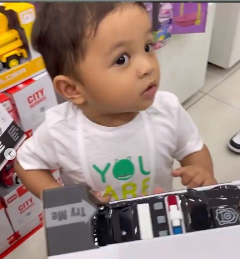 Arief Muhammad Terapkan Aturan Soal Belikan Mainan Untuk Anaknya. Sebulan Cuma Boleh Beli 1 Mainan