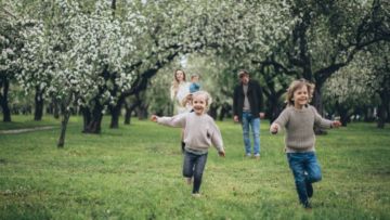 5 Gaya Asuh Unik para Orang Tua di Skandinavia. Inspiratif, Bisa Diadaptasi Juga!