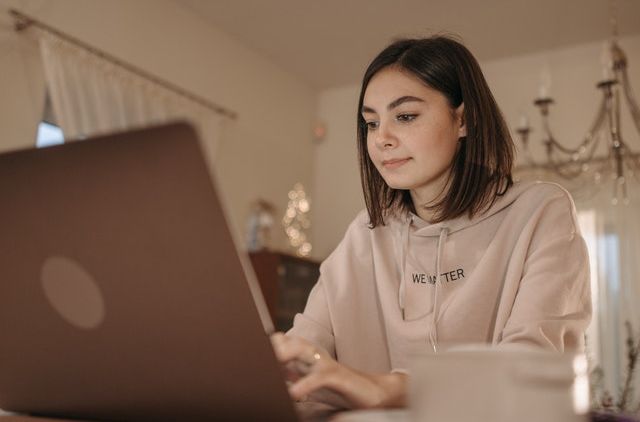 5 Tips Mengatur Waktu Saat WFH