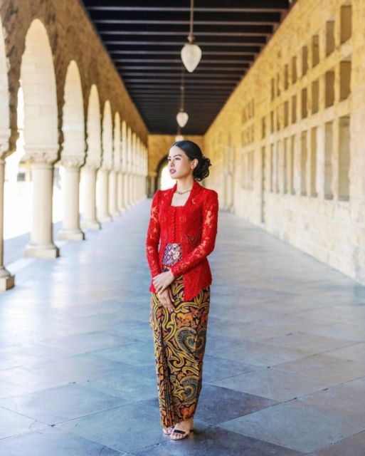 referensi kebaya wisuda