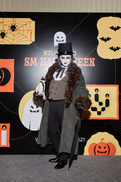 Parade 15 Kostum Artis SM Entertainment di Acara Halloween SM Wonderland 2021. Totalitas!
