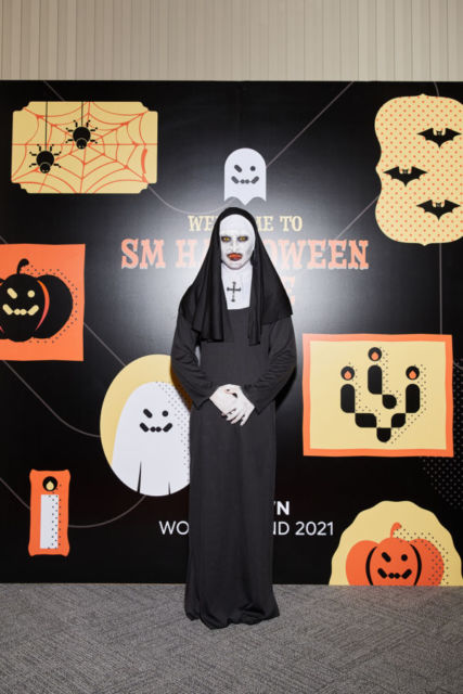 Parade 15 Kostum Artis SM Entertainment di Acara Halloween SM Wonderland 2021. Totalitas!