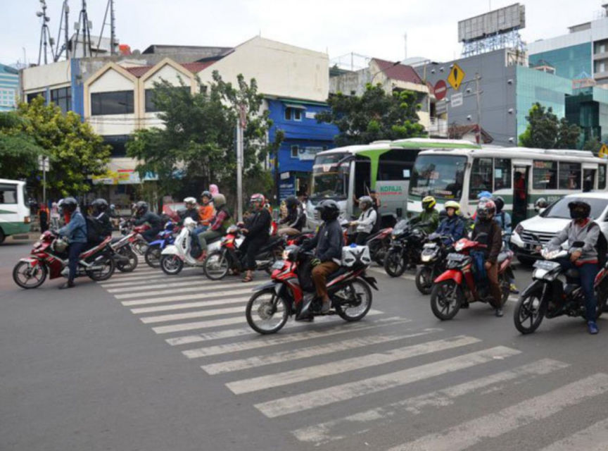 Kebiasaan Kocak Pengendara Motor Saat Berkendara Sendirian. Mulai dari Halu Sampai Diam-diam Nangis~