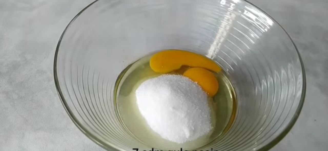 Cara Membuat Bolu Pisang Kukus Tanpa Mikser dengan Takaran Sendok