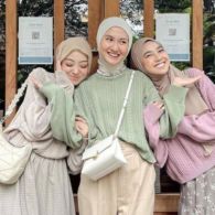 6 Ide Mix and Match Skirt Edition untuk Tubuh Mungil. Tetap Terlihat Stylish dan Kece Loh!