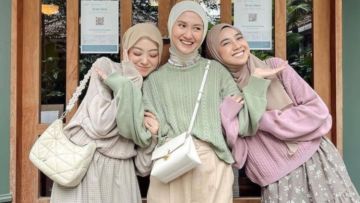 6 Ide Mix and Match Skirt Edition untuk Tubuh Mungil. Tetap Terlihat Stylish dan Kece Loh!