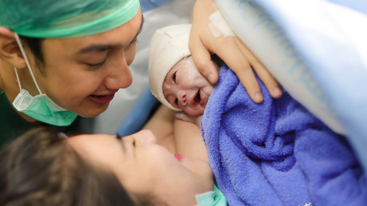 Felicya Angelista dan Caesar Hito Sambut Kelahiran Anak Pertama, Ungkap Makna di Balik Namanya