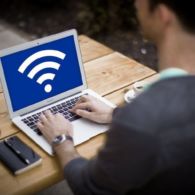 Penggunaan Sistem Informasi dalam Komunikasi Bisnis Digital