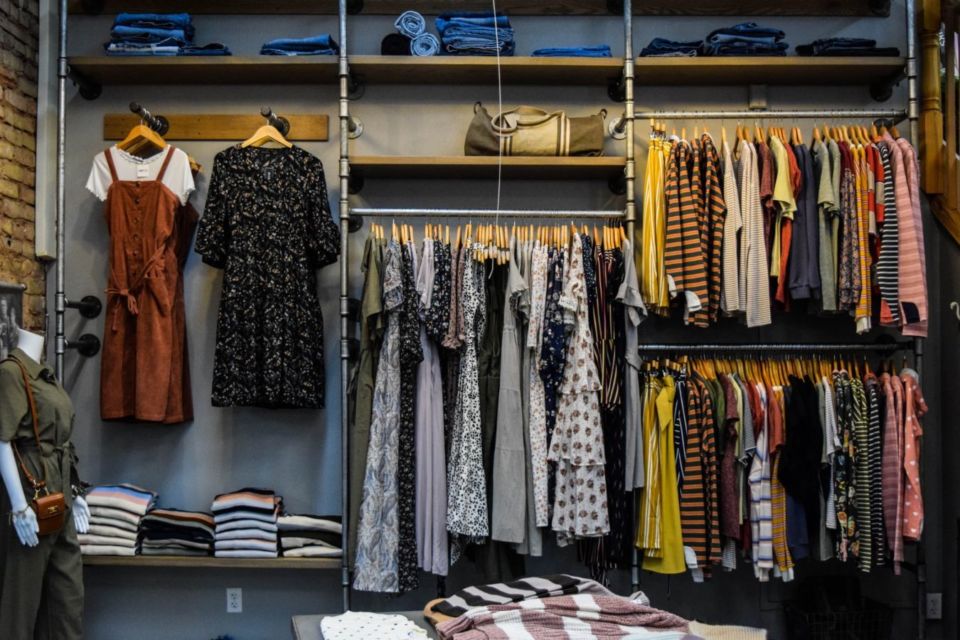 7 Cara Memulai Bisnis Thrift Shop Via Online. Bikin Konsumen Pengin Beli
