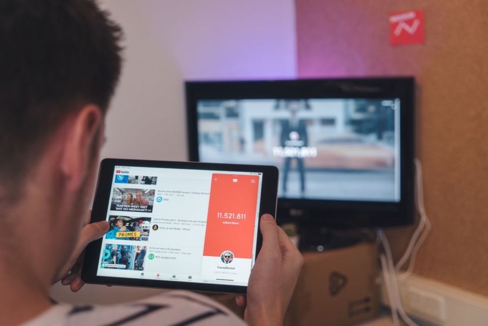 8 Cara Menambah Subscriber YouTube dengan Minim Biaya. Kualitas Kuncinya!