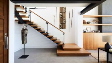 5 Inspirasi Model Tangga Rumah Mewah yang Nggak Mustahil Ditiru