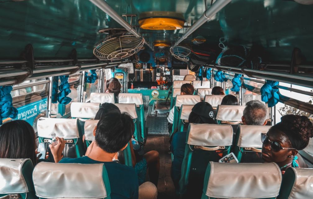 3 Momen ini Bakal Bikin Kamu Mikir Lebih Baik Pakai Guide Saat Berwisata
