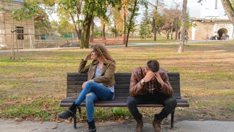 Sulitnya Menjalin Hubungan Saat Terjebak Friendzone. Situasi Menyebalkan Tak Tahu Harus Berbuat Apa~