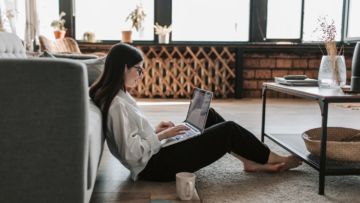 5 Tips Kuliah Daring Anti Boring. Dijamin Kuliah Menjadi Lebih Menyenangkan!