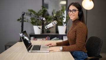#MudaBerkarya-Eksekusi Curhat Jadi Konten Podcast yang Dinikmati Banyak Pendengar