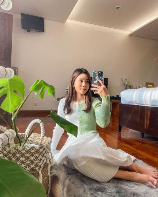 8 Ide Busana ala Jessica Jane yang Simpel dan Feminin 19 8 Ide Busana ala Jessica Jane yang Simpel dan Feminin